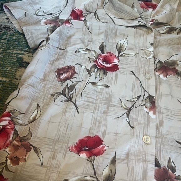 Vintage Laura Scott floral two piece button down shirt with matching skirt - Picture 9 of 10